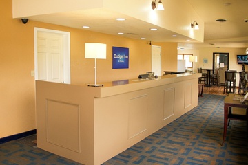 Budget Inn and Suites