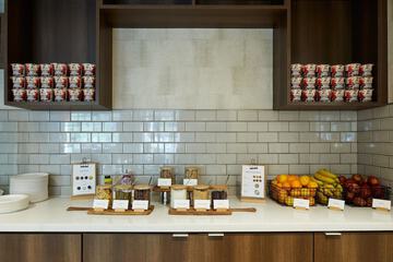 Breakfast/Coffee Service 67 of 80