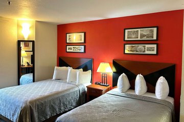 Room 9 of 19