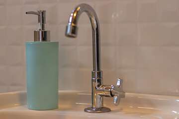 Bathroom amenities