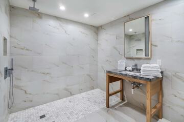 Bathroom shower