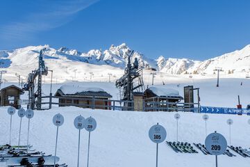 Skiing