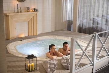 Jetted tub