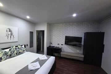 Photo 42