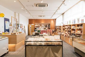 Gift shop