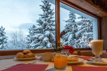 Breakfast area