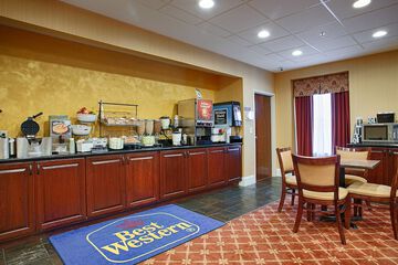 Breakfast/Coffee Service 32 of 42