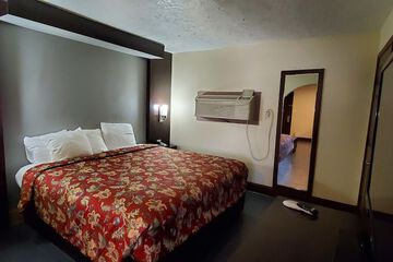 Rodeway Inn & Suites Houston near Medical Center