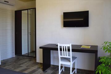 Photo 48