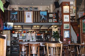 Sports bar