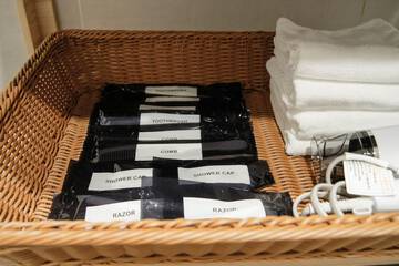 Bathroom amenities