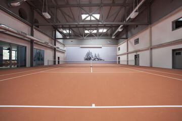 Tennis court