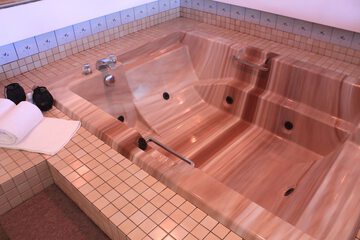 Jetted tub