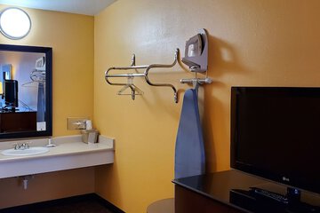 Room 30 of 36