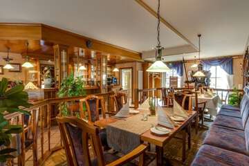 Couples dining