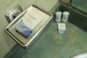 Bathroom amenities