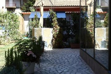 Photo 32