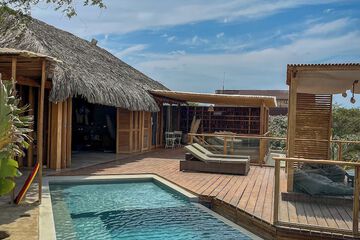 Infinity pool