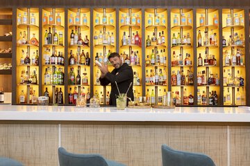 Snack bar