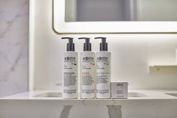 Bathroom amenities