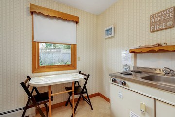 Private kitchenette