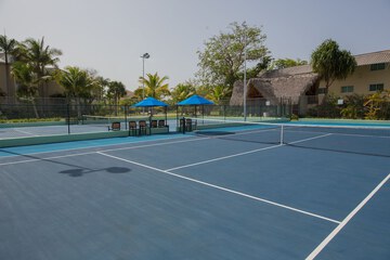 Tennis court