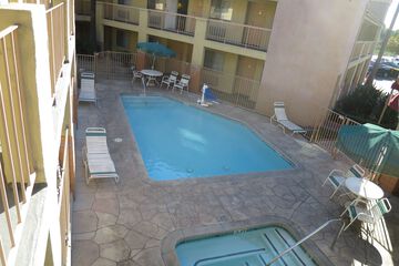 Pool 9 of 60