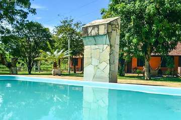 Pool waterfall
