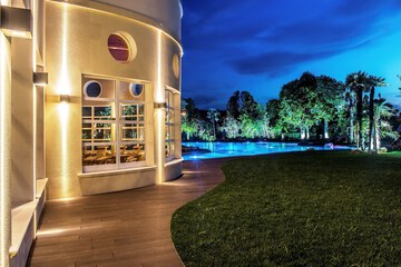 Front of property - evening/night