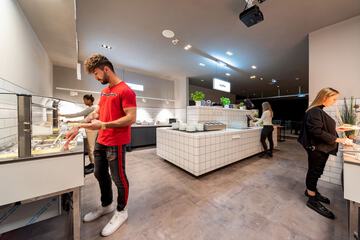 Breakfast area
