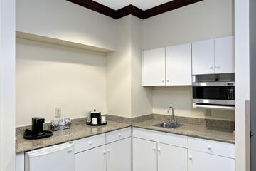 Private kitchenette