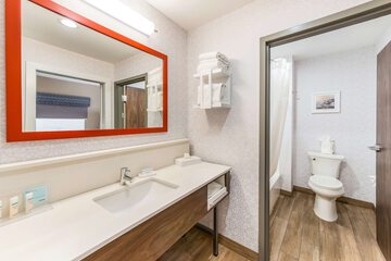 Room 15 of 43