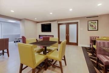 Hotel Interior 10 of 31