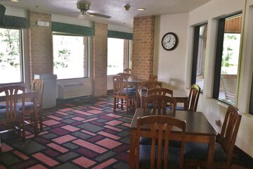 Breakfast/Coffee Service 34 of 38