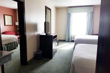 Room 6 of 16