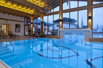Indoor/outdoor pool