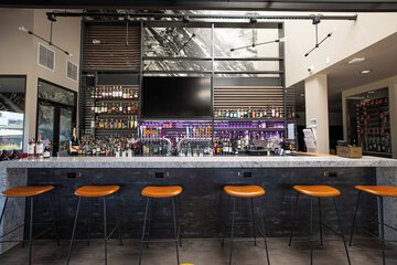 Lounge 58 of 80