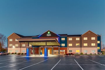 Holiday Inn Express Cincinnati North Monroe
