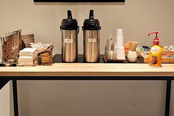 Breakfast/Coffee Service 33 of 33