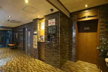 hotel_rooms