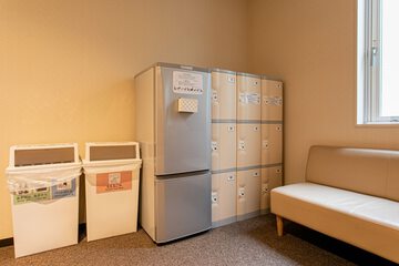 Mini-refrigerator