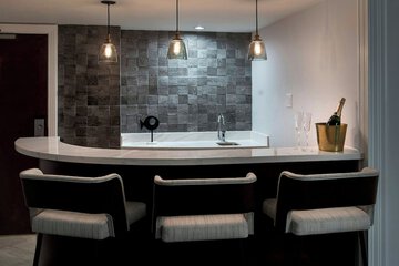 Hotel Interior 4 of 49