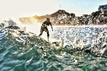 Surfing/boogie boarding