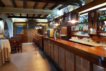 Snack bar