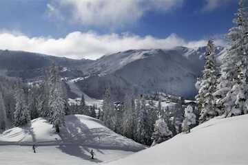 Snow and ski sports