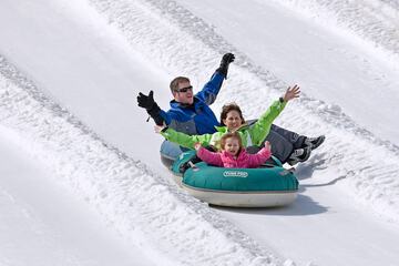 Snow tubing