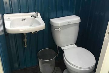 Bathroom sink