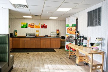 Breakfast/Coffee Service 45 of 57