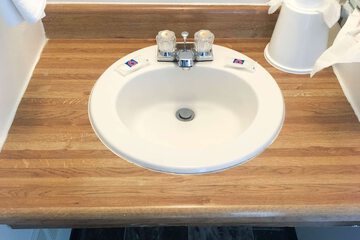 Bathroom sink