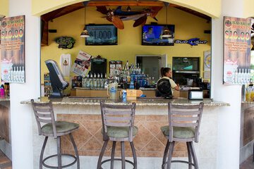 Poolside bar
